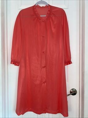 VTG Women's Coral Sheer Button-Front sleepwear Excellent Condition